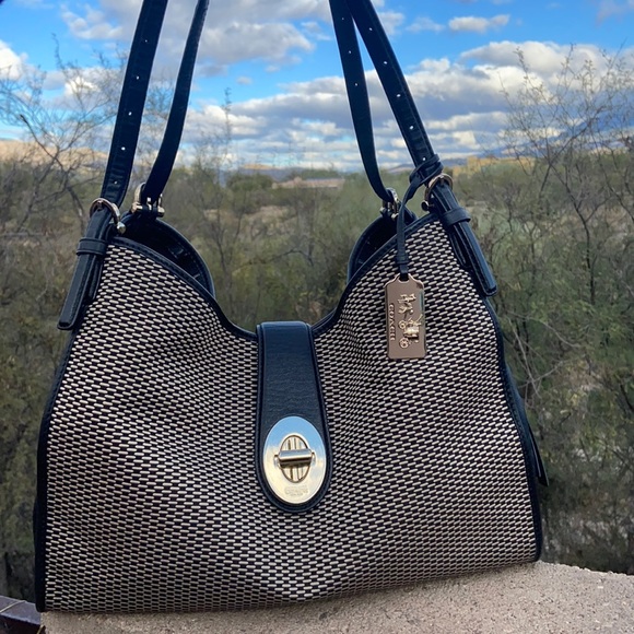 👜 Coach Woven Jacquard and Leather Double Strap Shoulder Bag 👜 - Picture 10 of 17